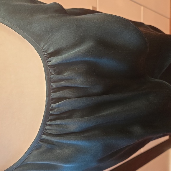 Talbots 100% Silk Draped Tiered Sleeveless Blouse Emerald Green Womens Size 12 - Picture 6 of 11